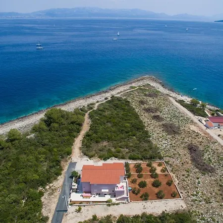 By The Sea Necujam, Solta - 13726 Stomorska