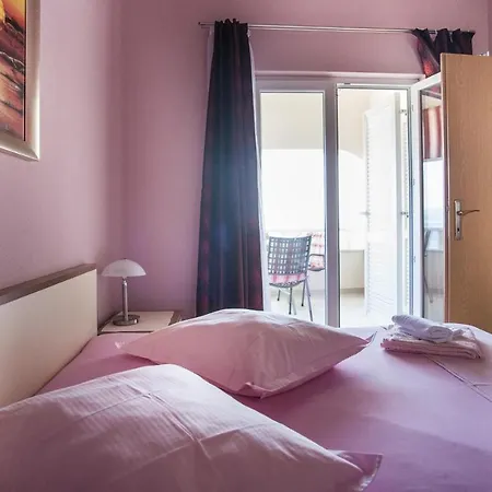 Apartament By The Sea Necujam, Solta - 13726 Stomorska