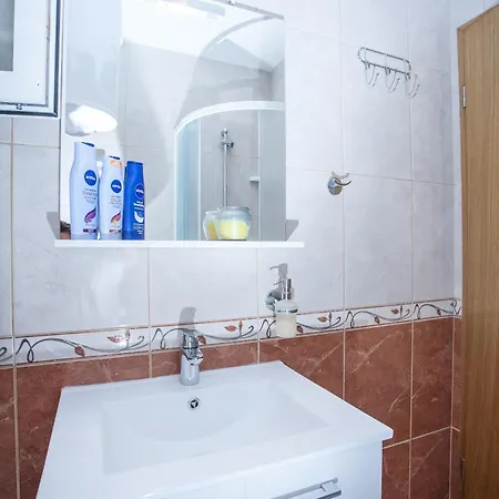 By The Sea Necujam, Solta - 13726 Apartament